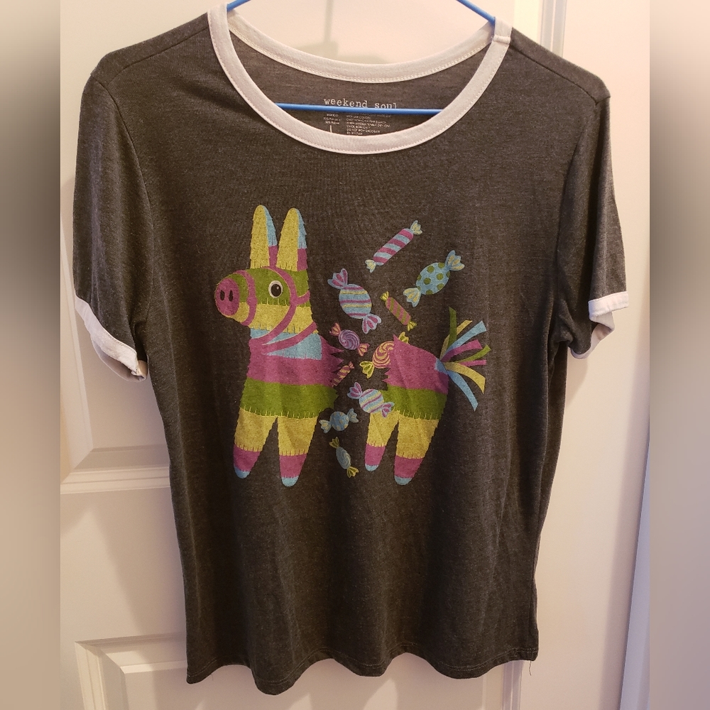 Piñata print tee